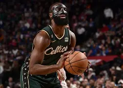 这也行？纽约尼克斯赛后绝杀压哨巴塞罗那绝杀压哨备战CBA季后赛，风云突变波特兰开拓者关键时刻造点机会